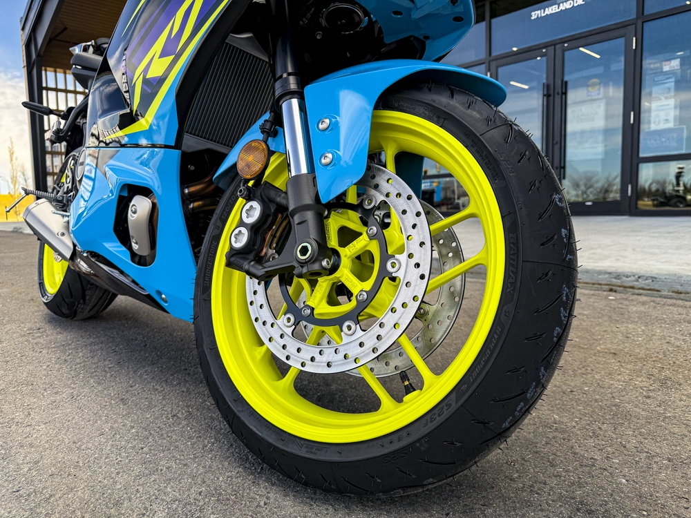 2026 Yamaha R7 alt