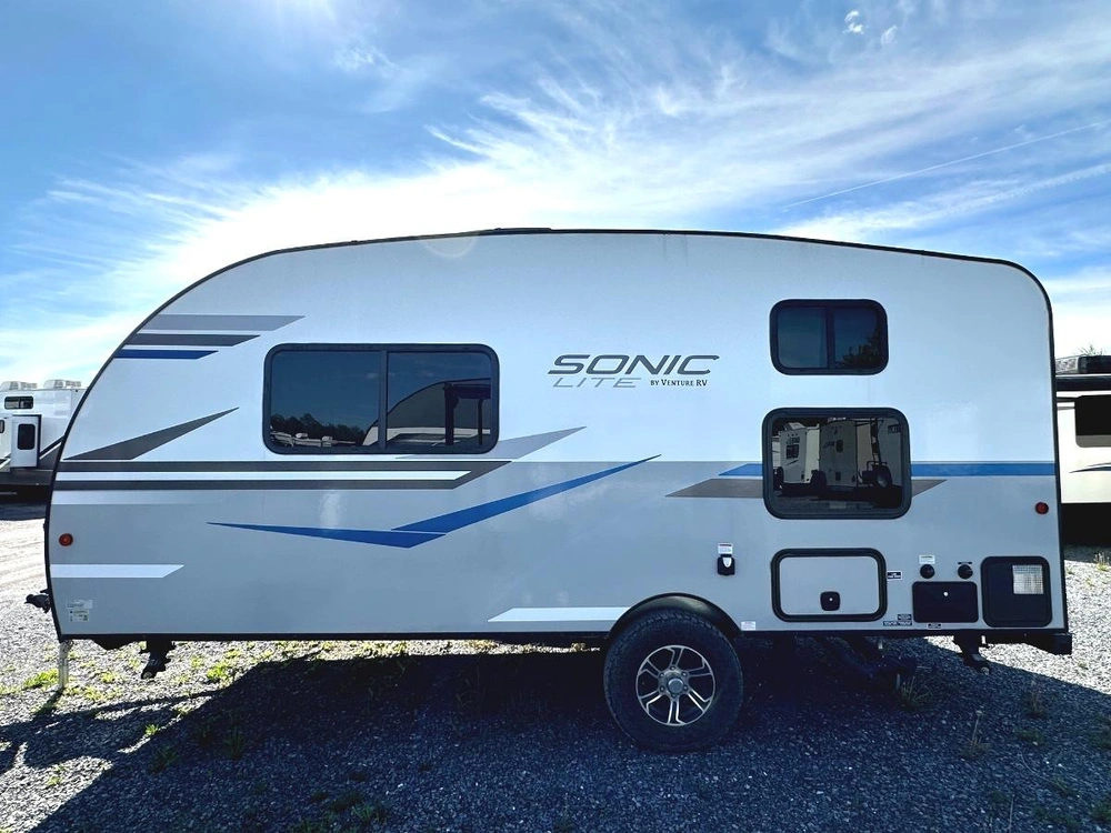 2022 Venture Rv Sonic Lite 169vmk alt