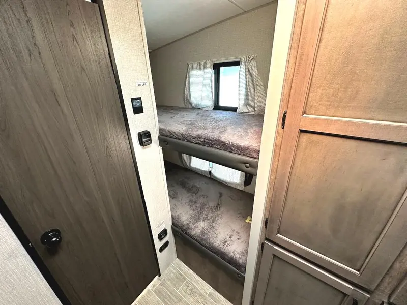 2021 Venture RV Sonic Lite 160VBH thumbnail 24