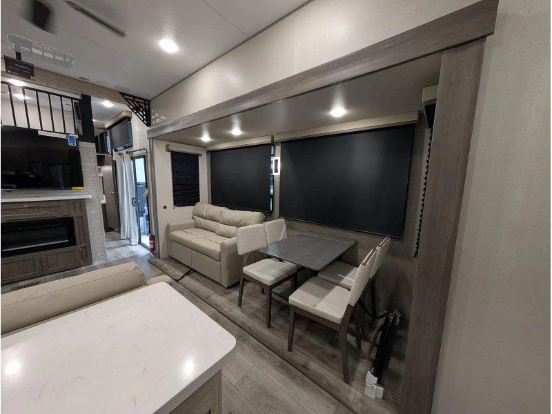 Coachmen Catalina 44condo 2026 alt