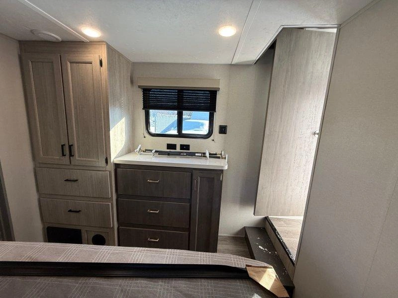 2026 Coachmen Catalina 44condo alt
