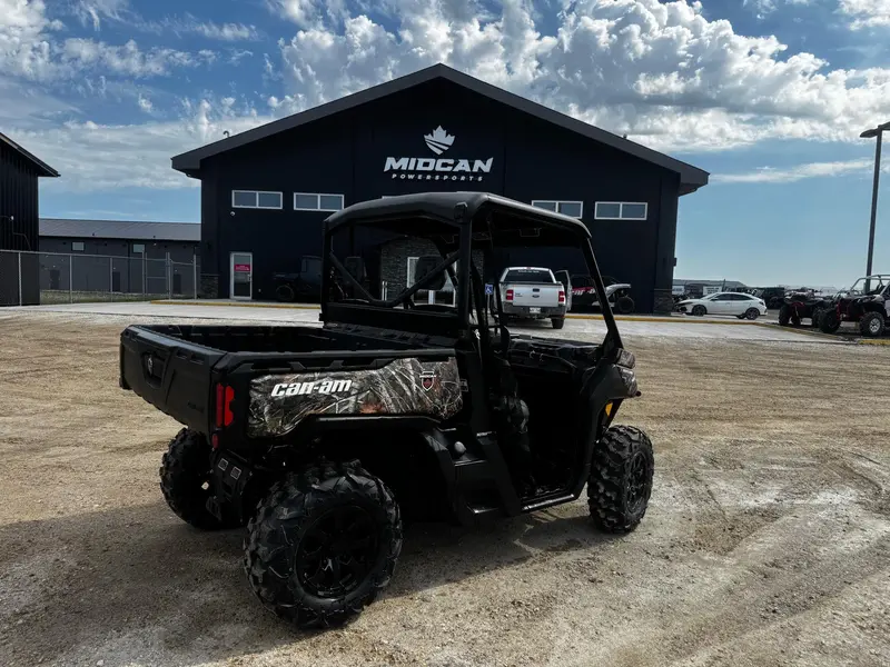 2026 Can-Am DEFENDER XT HD7 thumbnail 3