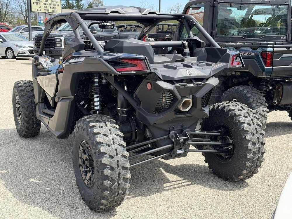 2026 Can-am Maverick X3 X Ds Turbo Rr Triple Black_7.6 In. alt