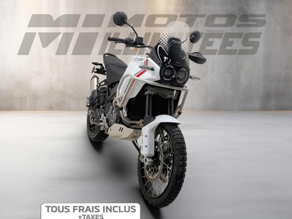 Ducati Desert X 2024 alt