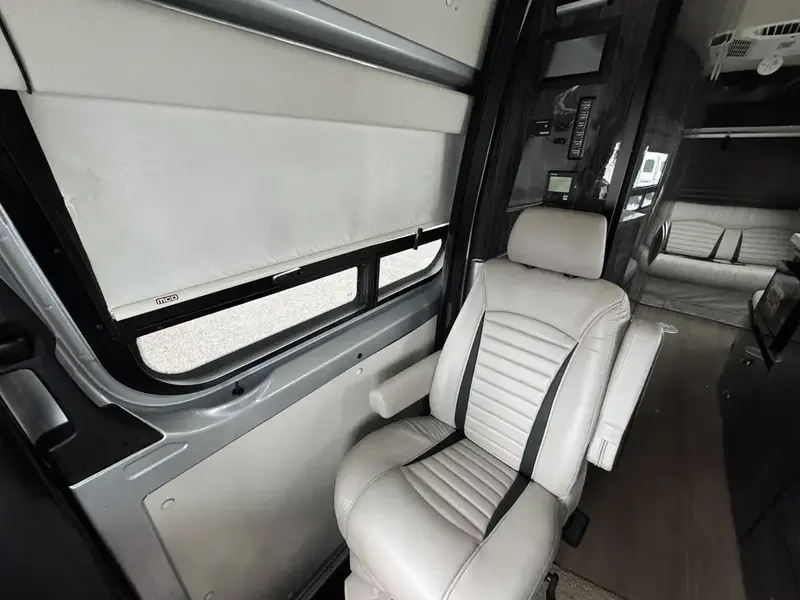 2022 Winnebago ERA 70B thumbnail 9