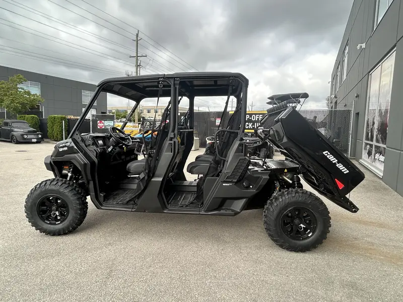 2026 Can-Am DEFENDER MAX XT HD11 thumbnail 9