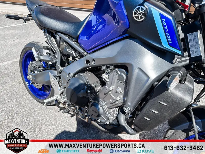 2023 Yamaha MT09 thumbnail 9