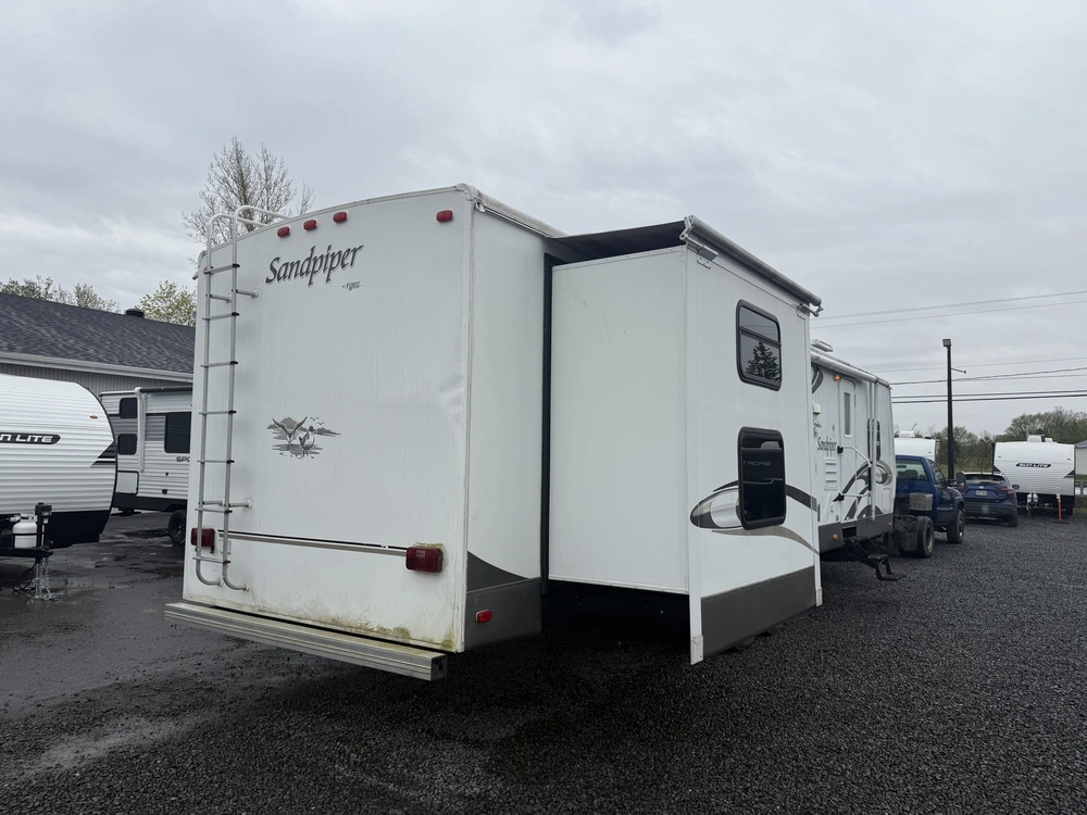 2006 Forest River Sandpiper 321bht alt