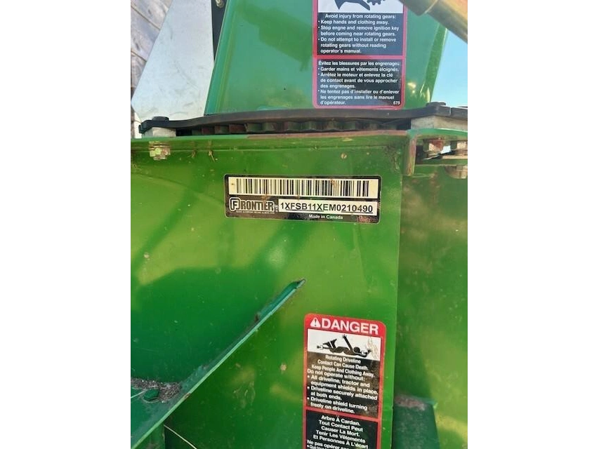 2021 John Deere 1025r alt