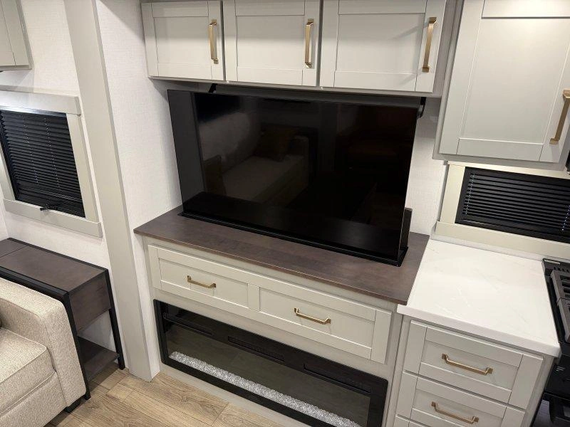 2026 Brinkley Model Z Z3610 alt