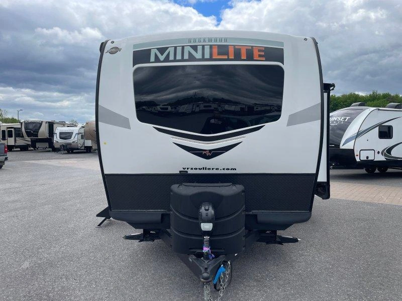 Forest River Rockwood Mini Lite 2204s 2022 alt