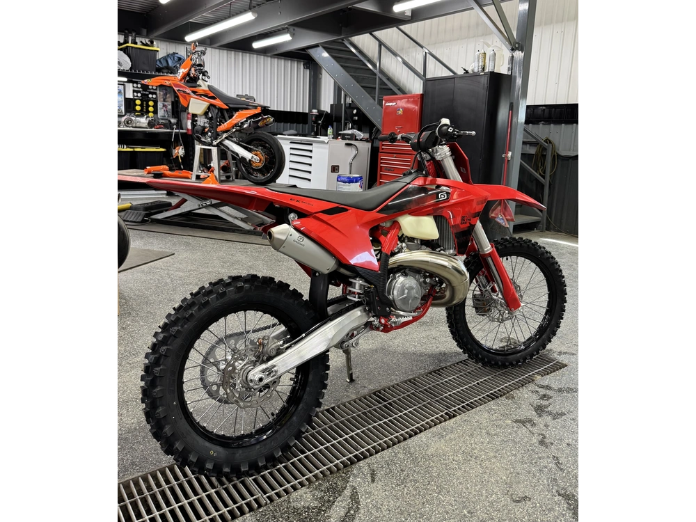 2026 Gasgas Ex 300 alt
