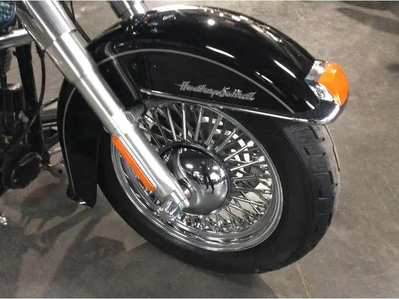 2011 Harley-Davidson Softail Heritage FLSTC Abs thumbnail 8