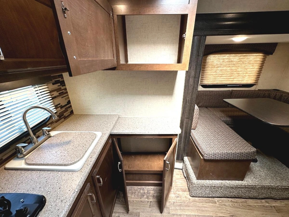2018 Venture Rv Sonic Lite 167vms alt