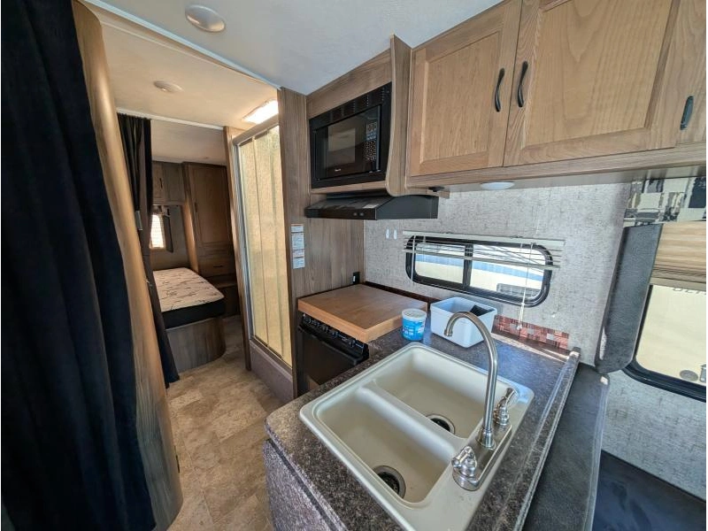 Coachmen Freelander 27qb 2018 alt