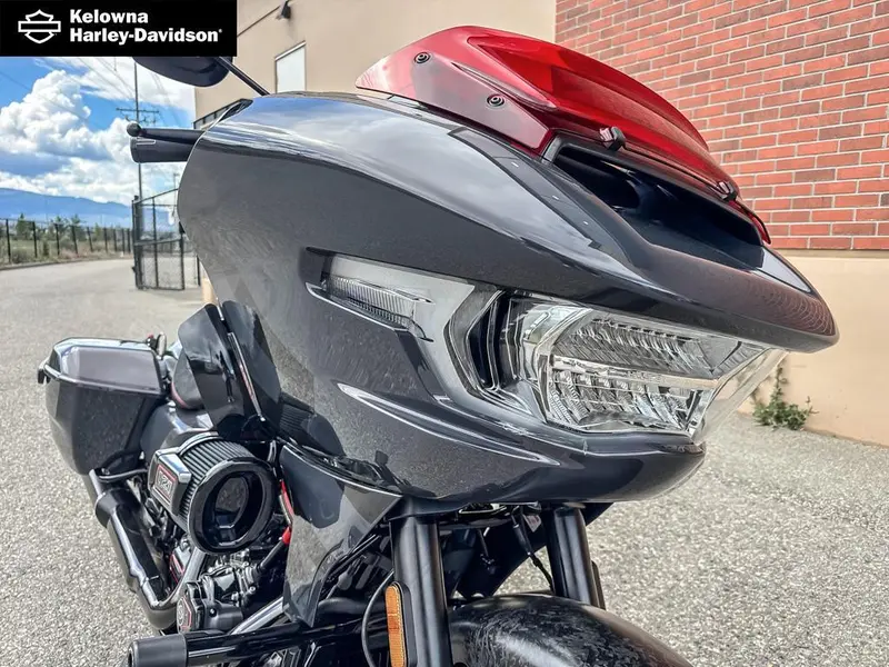 2026 Harley-Davidson FLTRXSTSE - CVO™ Road Glide® ST thumbnail 6