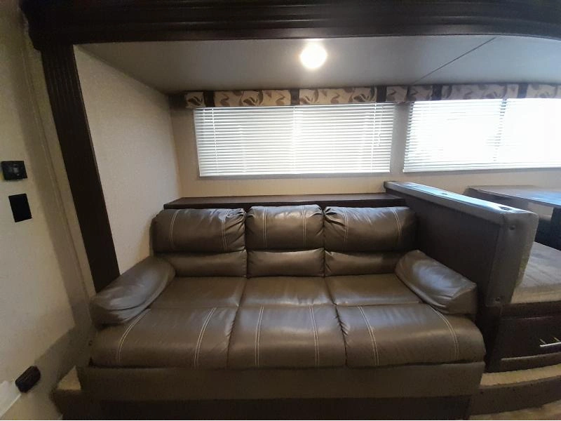 Forest River Cherokee Grey Wolf 26cks 2017 alt