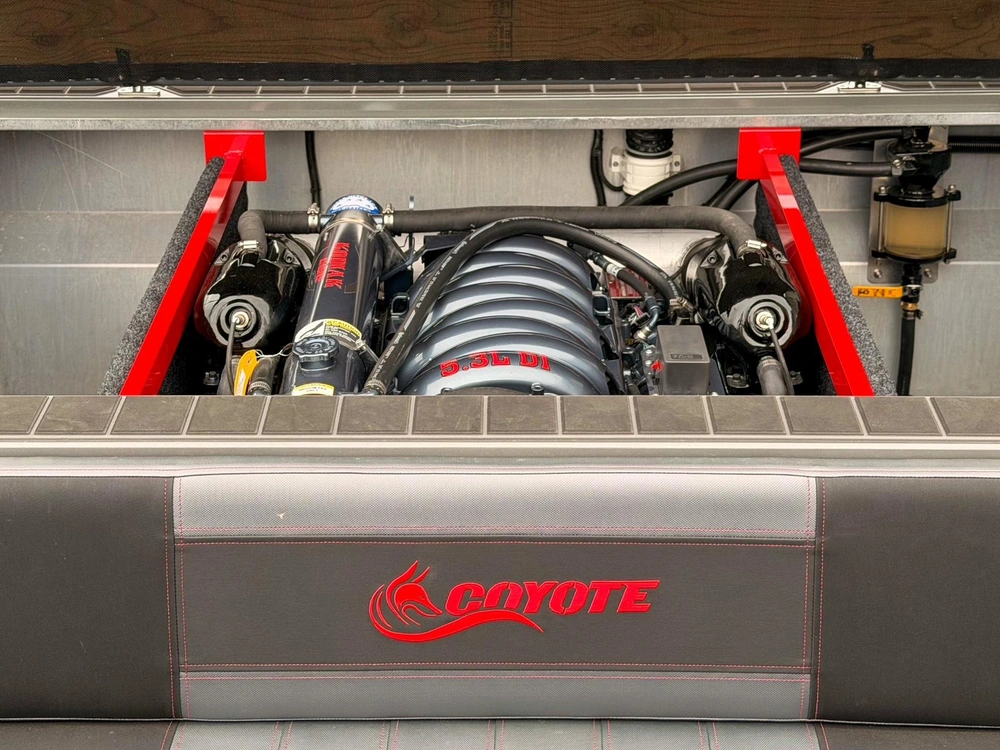 2026 Coyote 180 Predator alt