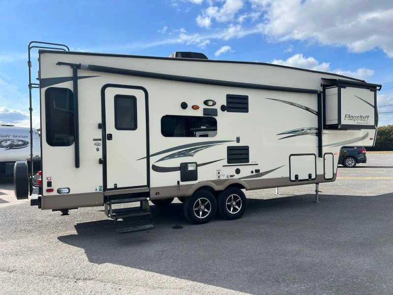 Forest River Flagstaff 527rl 2017 alt