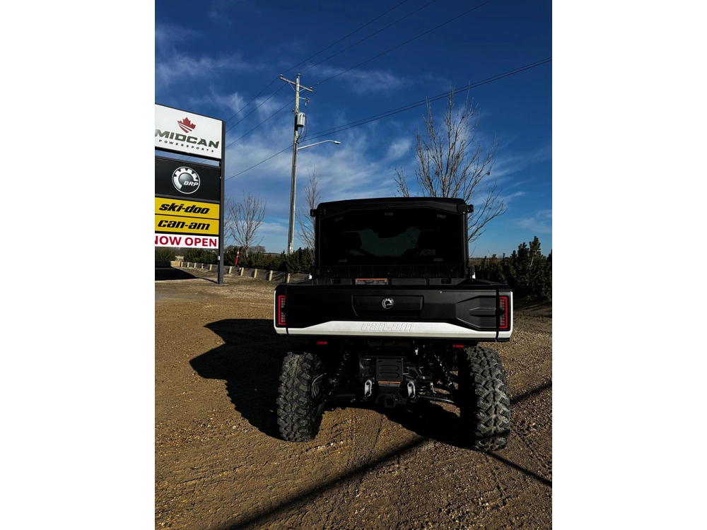 2026 Can-am Defender Ltd Cab Hd11 alt