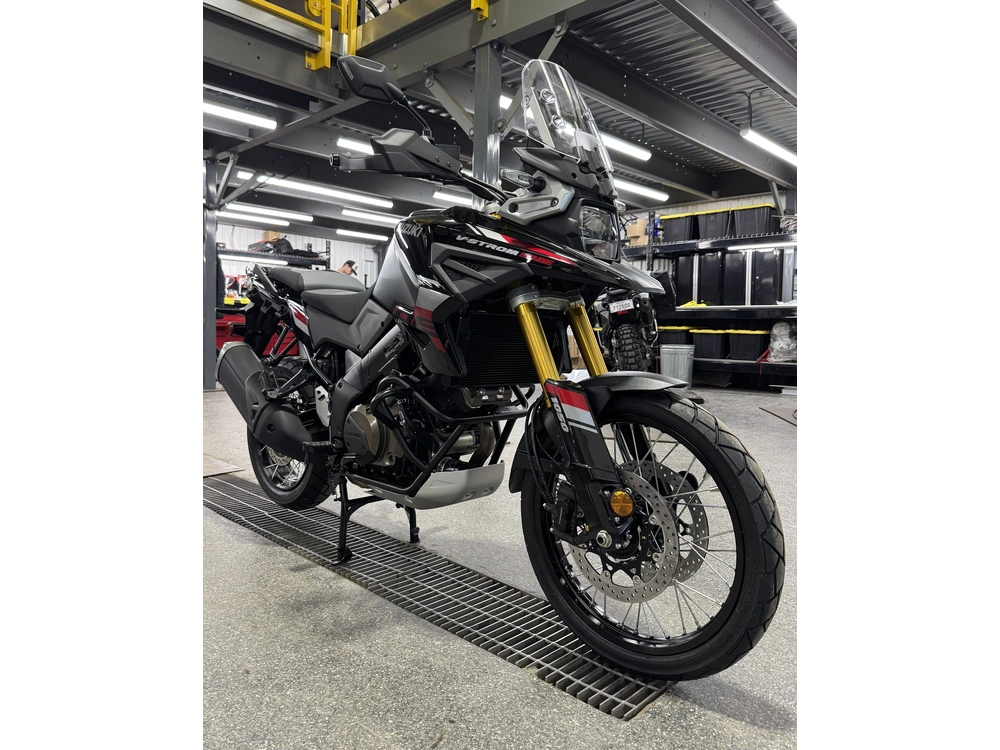 Suzuki V-strom 1050de 2026 alt