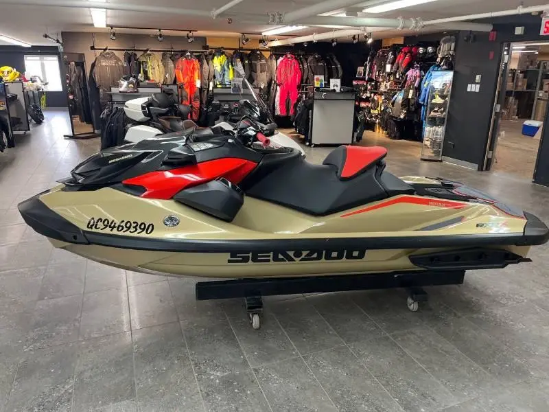 2025 Sea-Doo RXP-X 325 (Audio) thumbnail 5