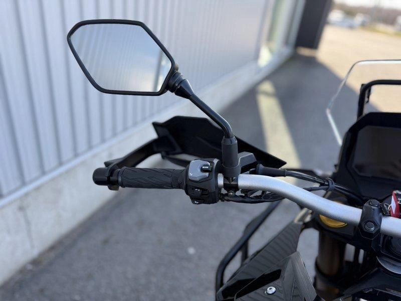 Suzuki V-strom 800de 2026 alt