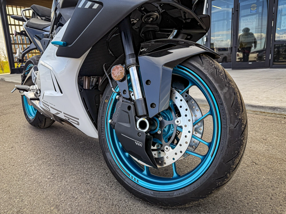 2026 Cfmoto 675ss alt
