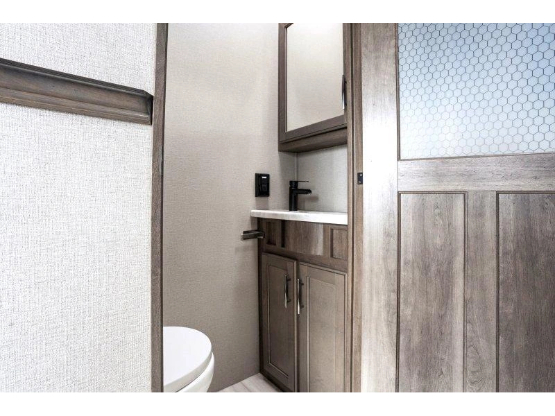 Grand Design Solitude 380fl 2022 alt