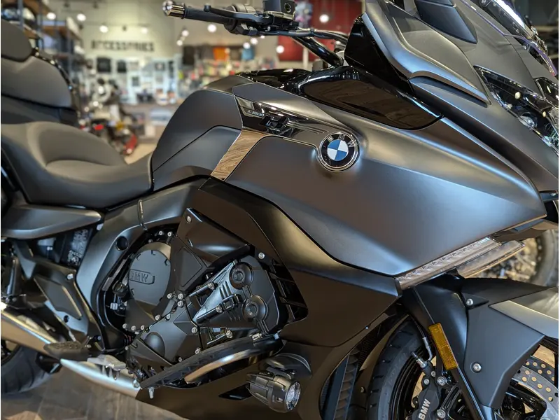 2026 BMW K 1600 Grand America // Mineral Grey Metallic Matte thumbnail 7
