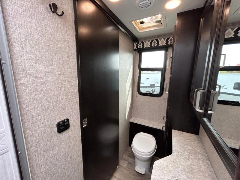 Jayco Redhawk 26m 2023 alt