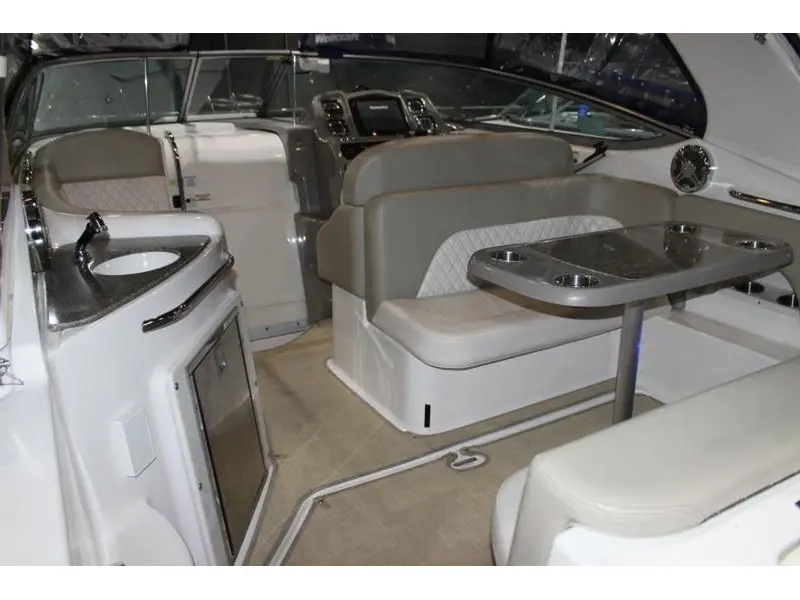 2016 Chaparral 290 Signature thumbnail 7