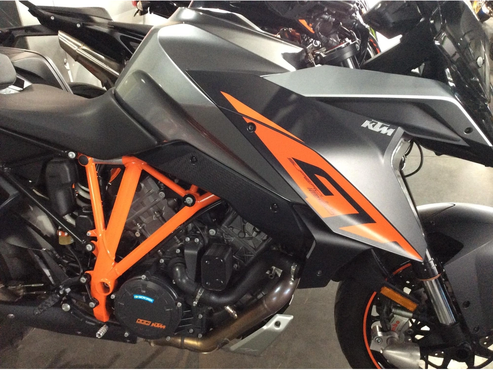 Ktm Superduke1290gt 2016 alt