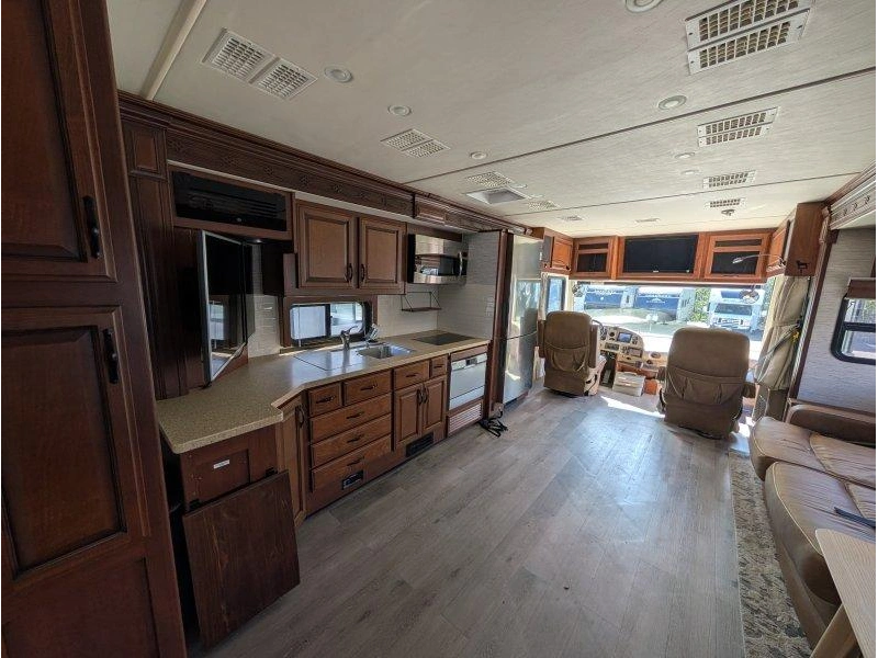 Fleetwood Expedition 38b 2012 alt