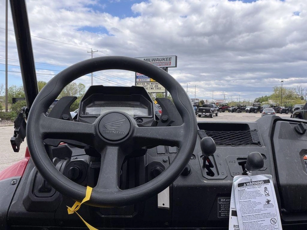 2026 Honda Pioneer 700 Deluxe alt