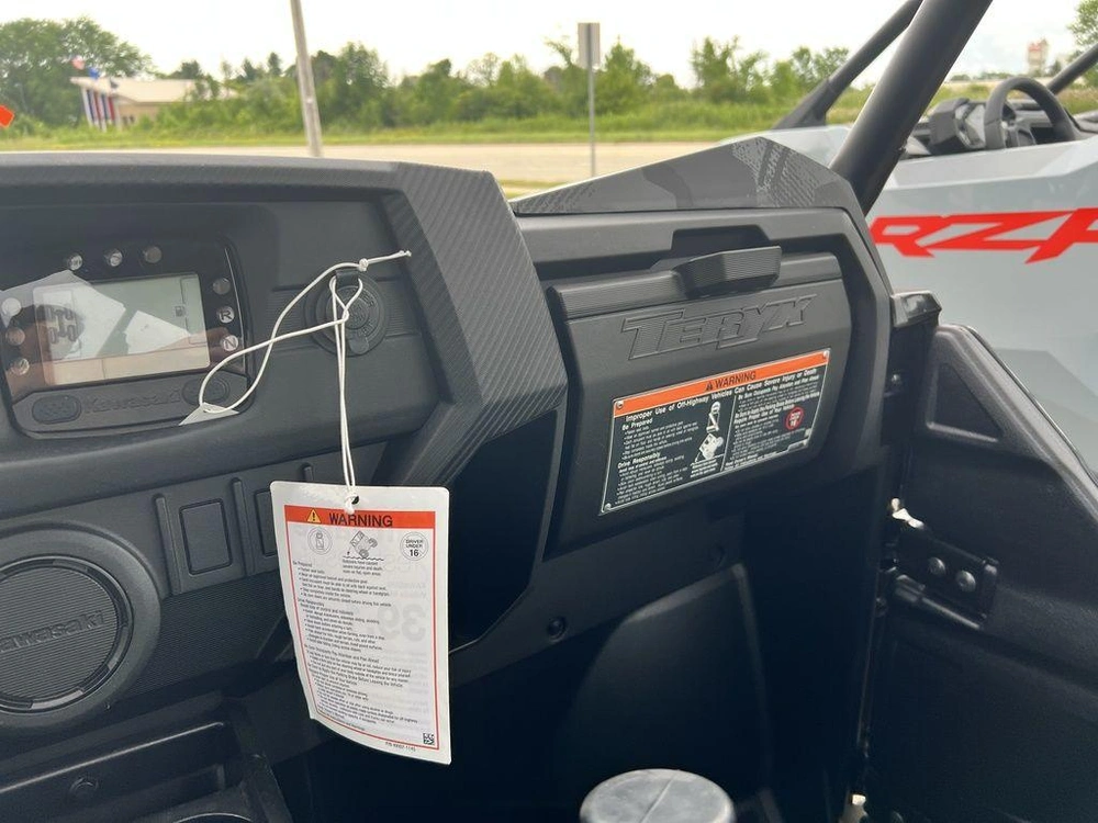 2025 Kawasaki Teryx4™ S Le alt