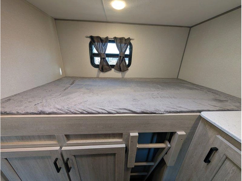 Coachmen Catalina 281qbunk 2026 alt