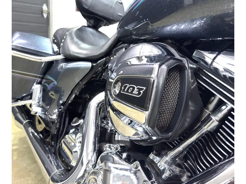 2015 Harley-Davidson ROAD KING CLASSIC FLHR thumbnail 3