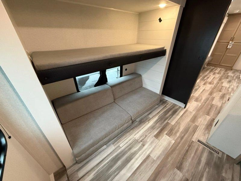 2026 Jayco Jayflight 325bht alt