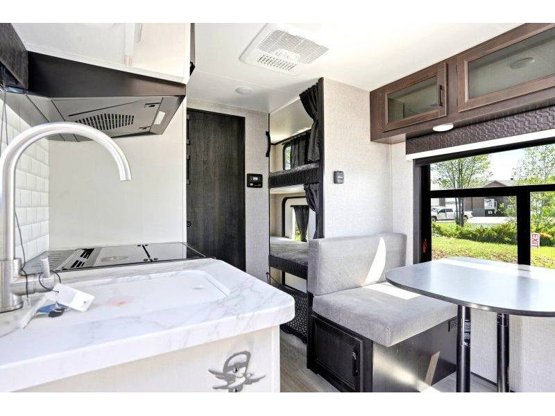 Jayco Jay Feather 171bh 2022 alt