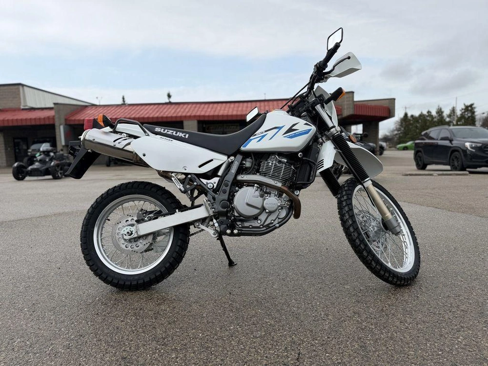 2026 Suzuki Dr650s alt