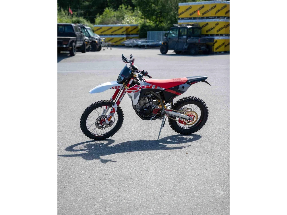 2027 Other Xef 250 Tl alt