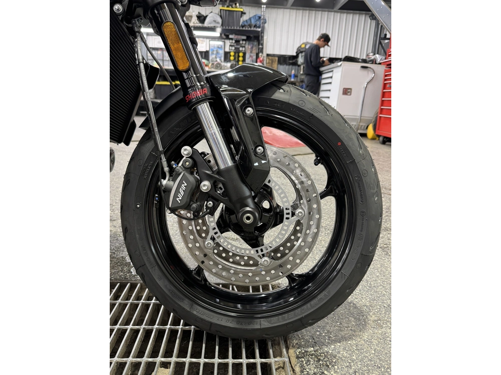 2026 Triumph Trident 660 alt