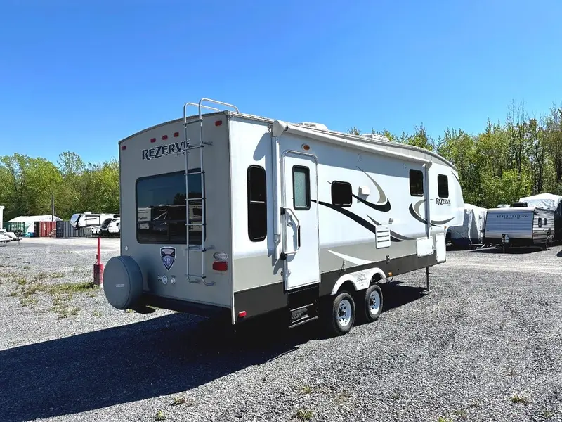2015 Crossroads RV RFZ27CK FW-REZERVE thumbnail 9