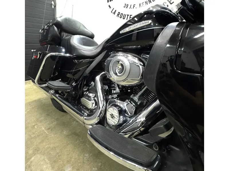 2012 Harley-Davidson ELECTRA GLIDE ULTRA LTD FLHTK thumbnail 4