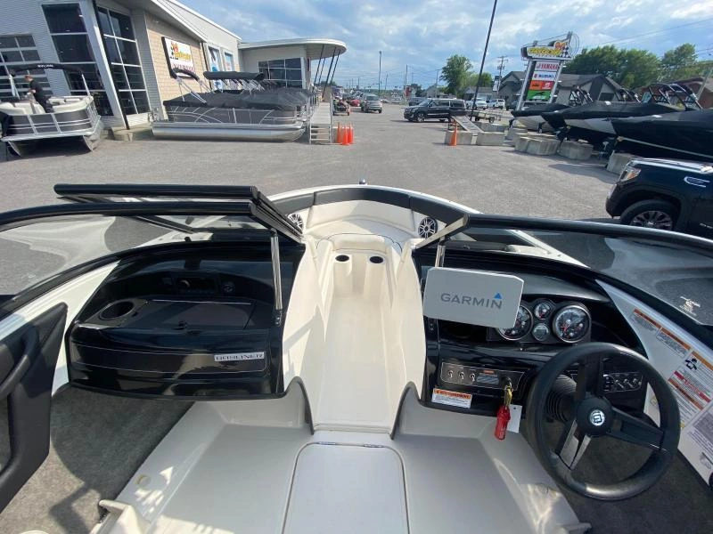 Bayliner 185br 2016 alt