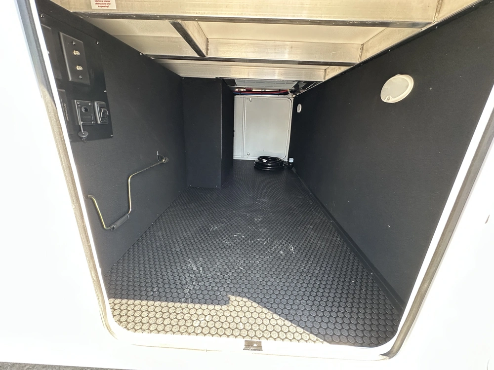 2026 Alliance Rv Paradigm 395ds alt