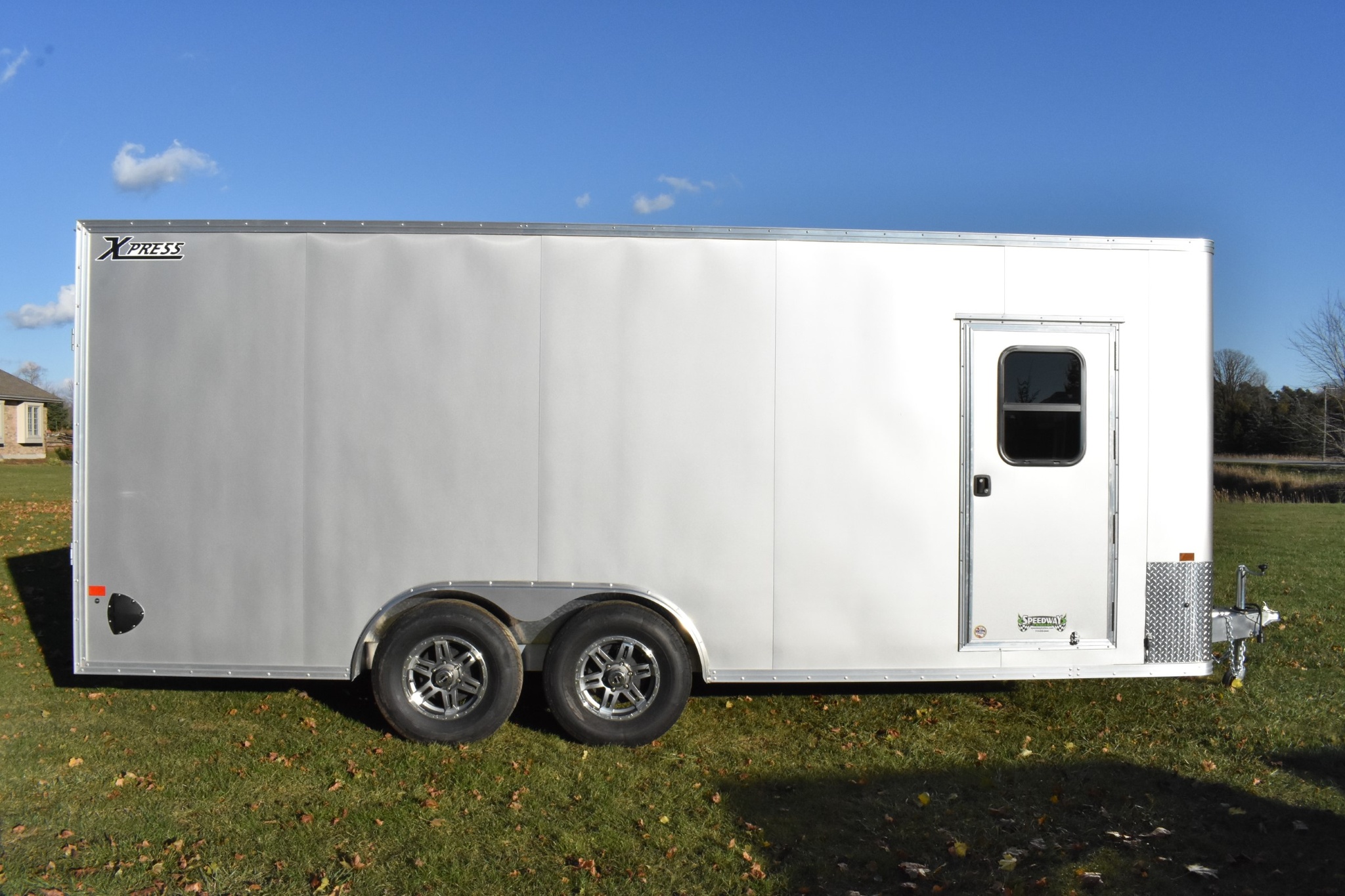 2024 Alcom Aluminum Enclosed 8.5' x 20' Tandem Axle thumbnail 9