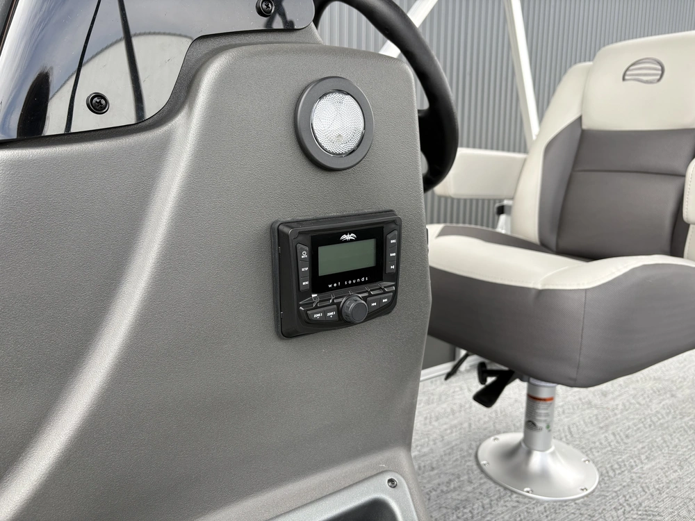 2026 Sun Tracker Bassbuggy 16xls Mtr, 50elpt 4s alt