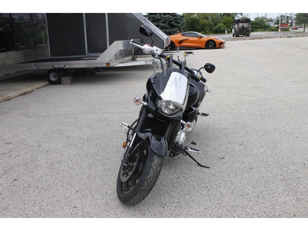 2025 Suzuki Boulevard M109r alt